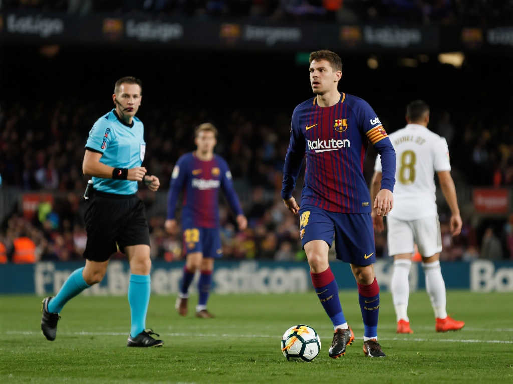 临着重重挑 临着重重挑